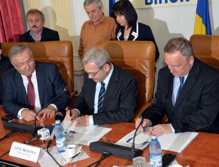 Dragnea a venit la Oradea să semneze finanţarea unui proiect de peste 18 milioane euro început de Kiss (FOTO)
